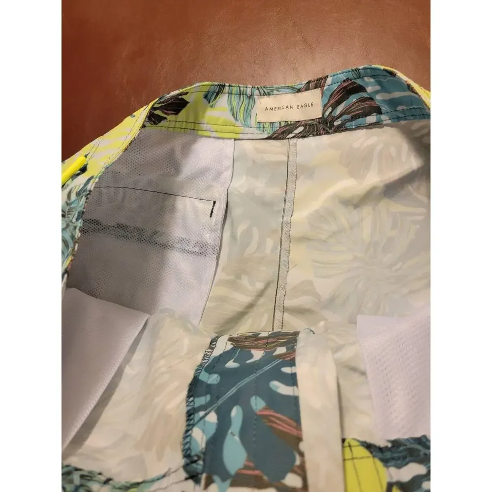 NWT American Eagle Multicolor Tropical Print‎ Board Shorts Men's Size Large